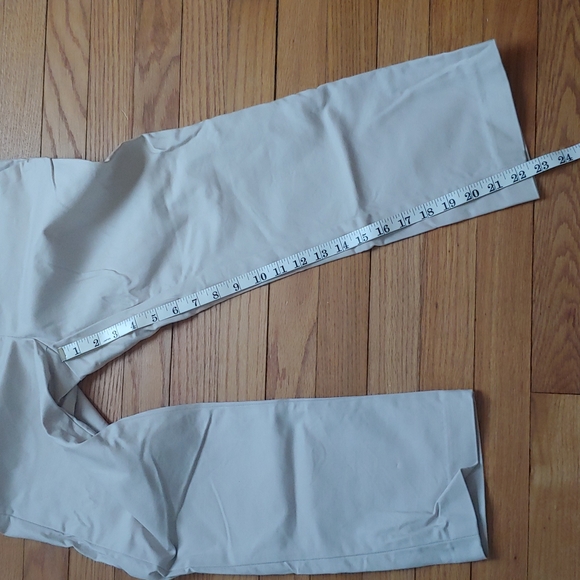 Dalia Collection khaki modern fit capris size 2 - Picture 8 of 8